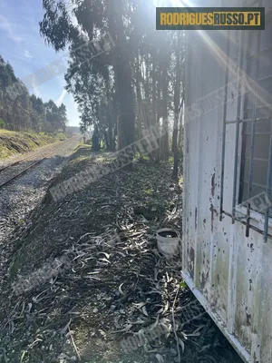 **NOVO PREÇO** Terreno com contentor Famalicão/Nazaré